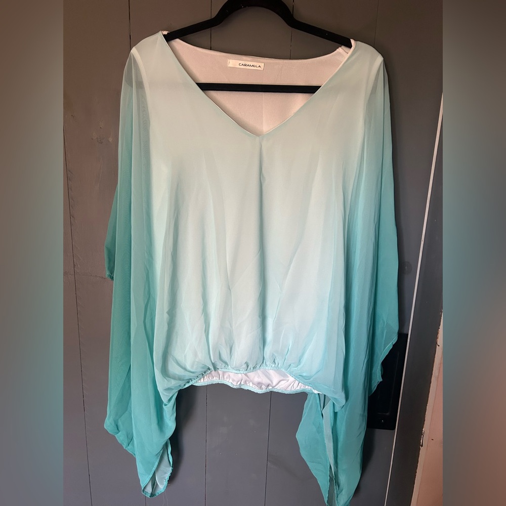 GORGEOUS blue blouse
